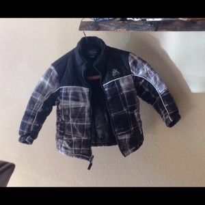 One coat and one jacket, Zero Posur and Geranimals